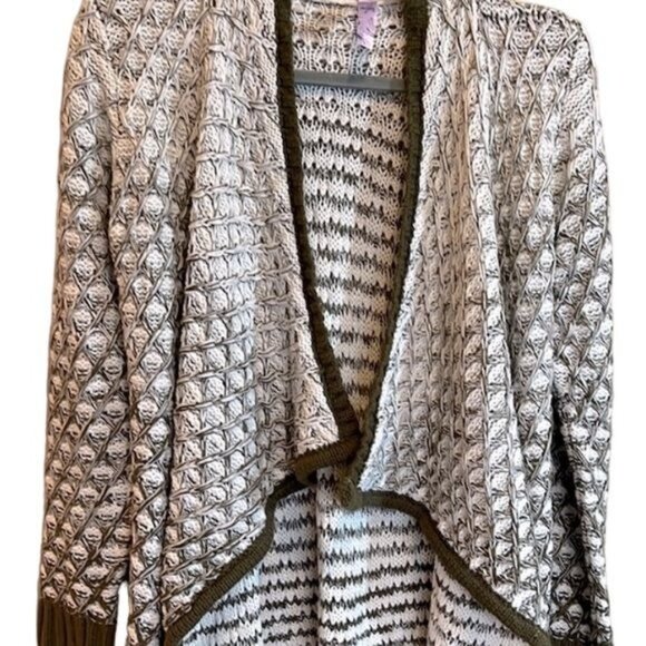 Alya sweater size small olive green and white textured knit waterfall cardigan - Picture 3 of 11